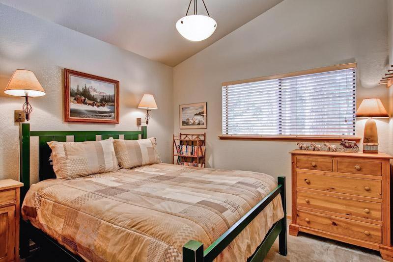 Villa Yosemite Crossroads à Yosemite West Extérieur photo