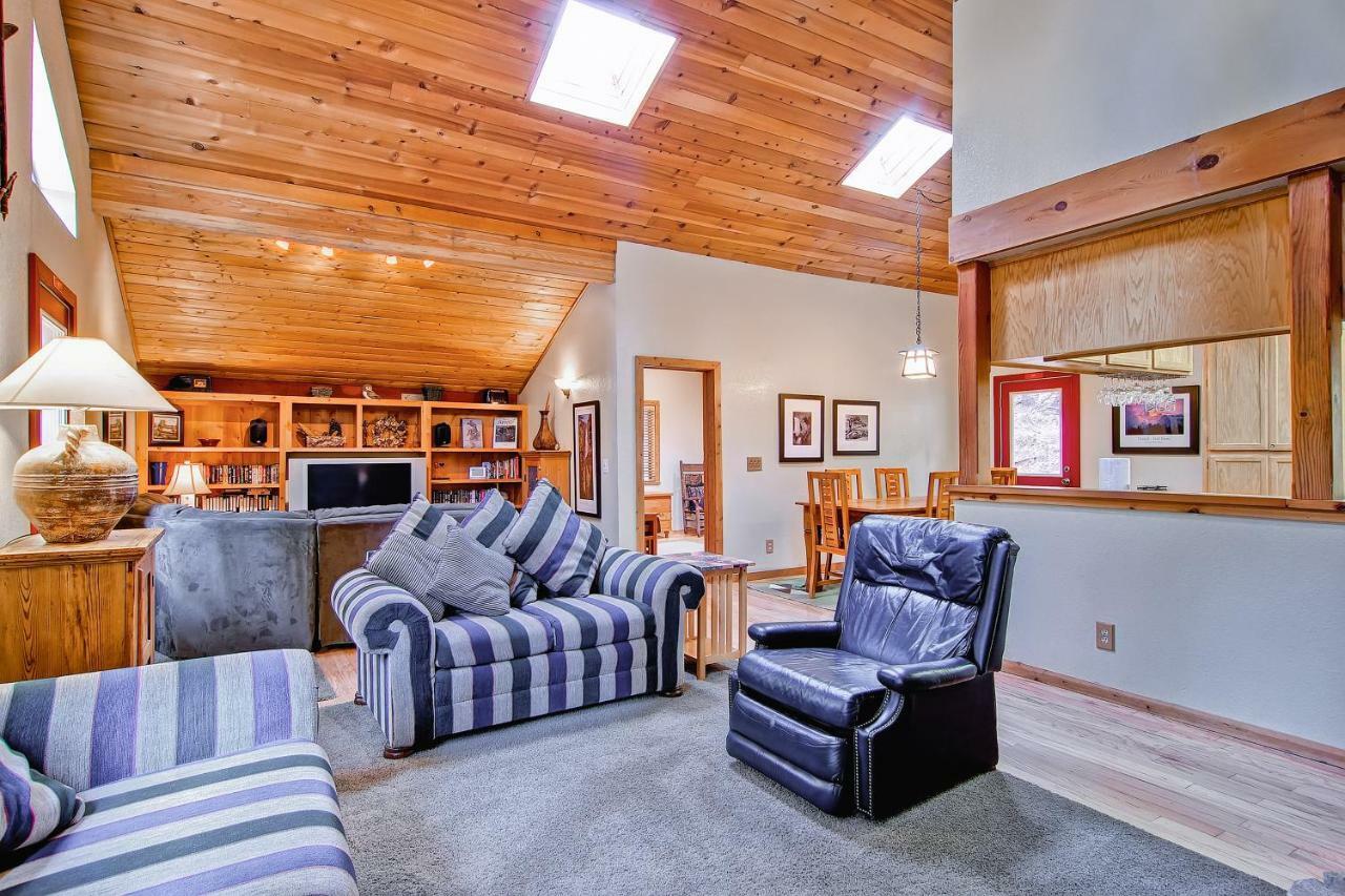 Villa Yosemite Crossroads à Yosemite West Extérieur photo