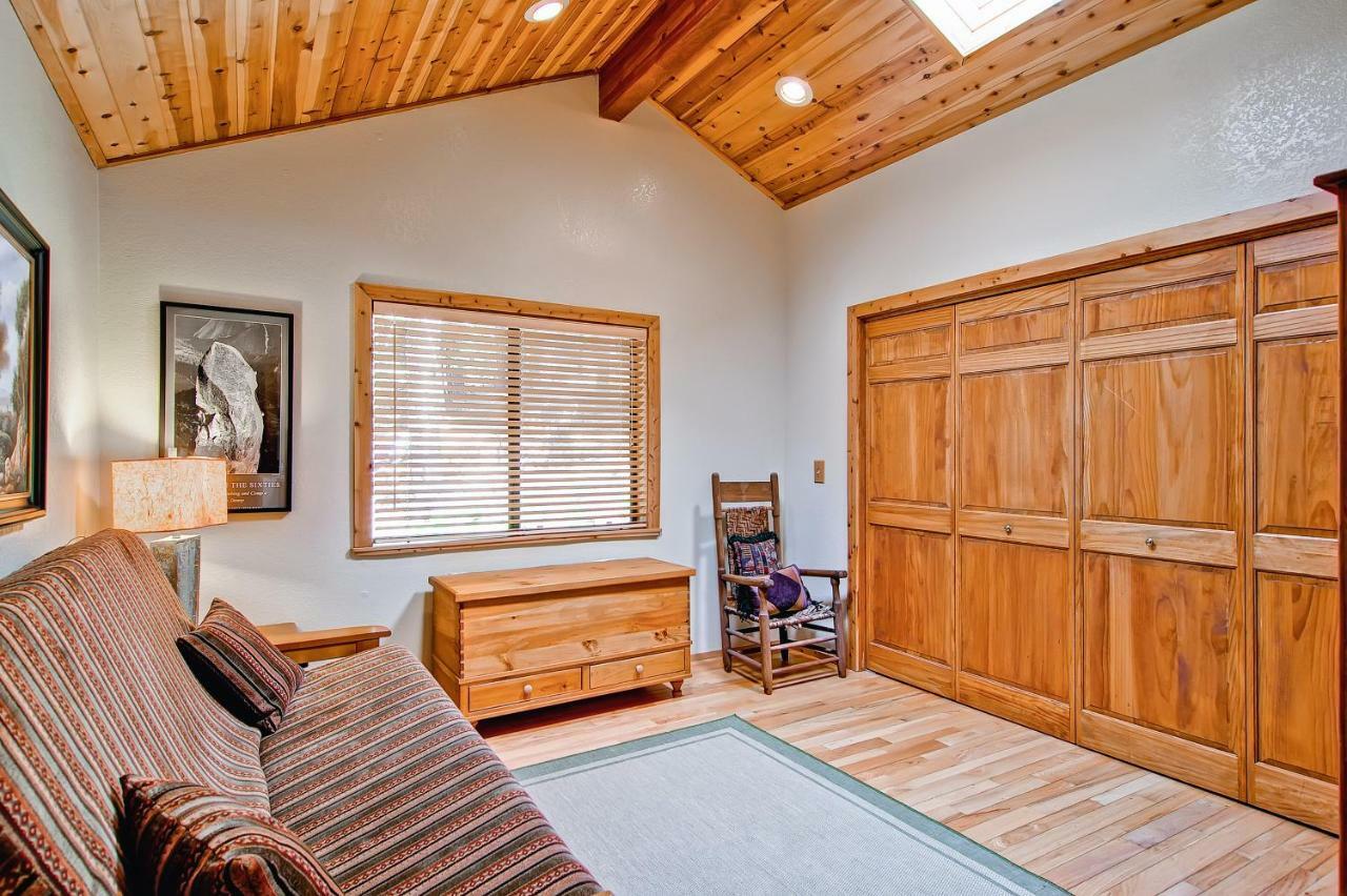 Villa Yosemite Crossroads à Yosemite West Extérieur photo